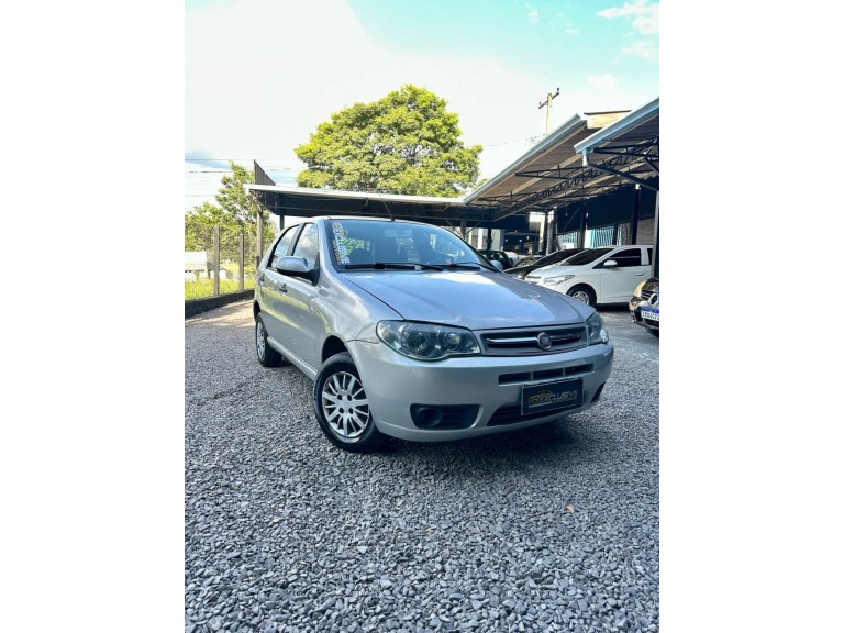 FIAT - PALIO - 2013/2014 - Cinza - R$ 34.900,00