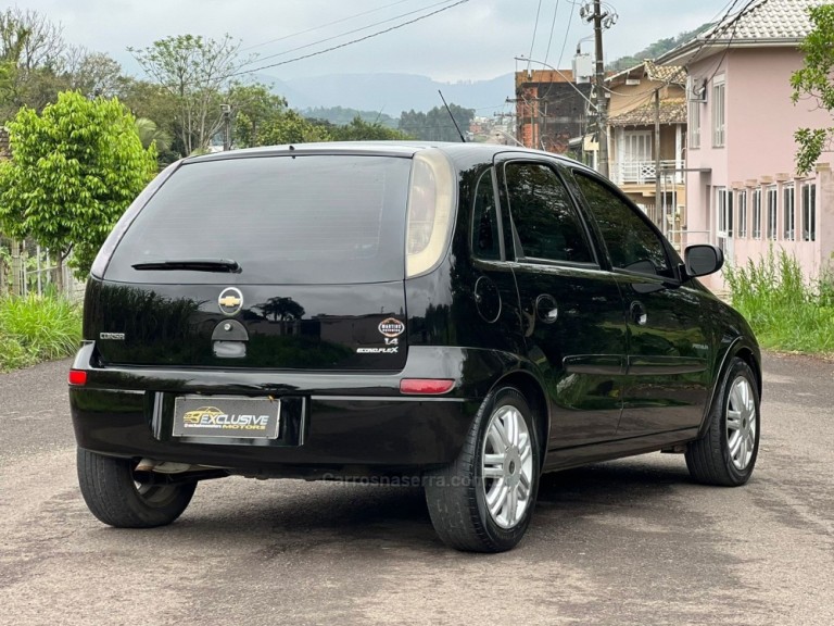 CHEVROLET - CORSA - 2009/2009 - Preta - R$ 29.900,00