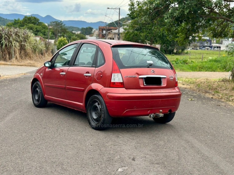 CITROËN - C3 - 2008/2008 - Vermelha - R$ 18.900,00