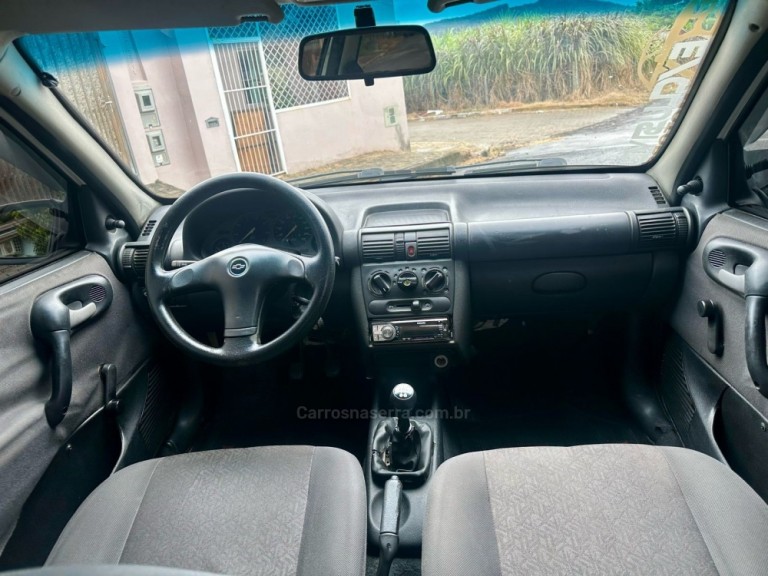 CHEVROLET - CORSA - 2003/2003 - Branca - R$ 16.900,00