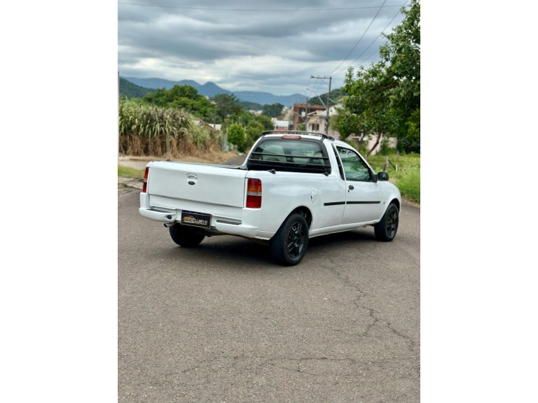 FORD - COURIER - 2004/2004 - Branca - R$ 23.900,00