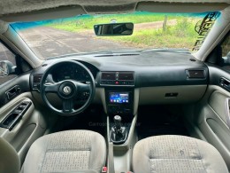 VOLKSWAGEN - GOLF - 2002/2002 - Cinza - R$ 26.900,00