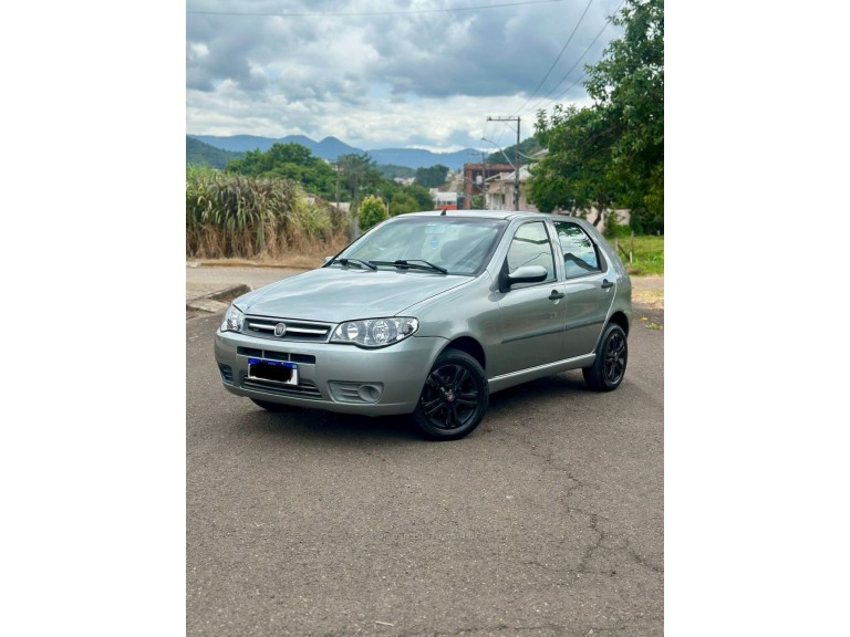 FIAT - PALIO - 2011/2011 - Várias - R$ 31.900,00