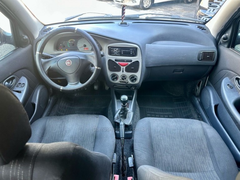 FIAT - PALIO - 2013/2014 - Cinza - R$ 34.900,00