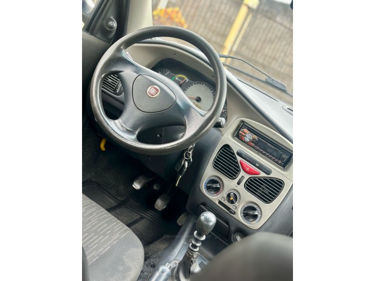 FIAT - PALIO - 2011/2011 - Várias - R$ 31.900,00