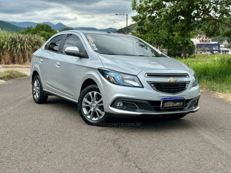 CHEVROLET - PRISMA - 2015/2015 - Prata - R$ 59.900,00