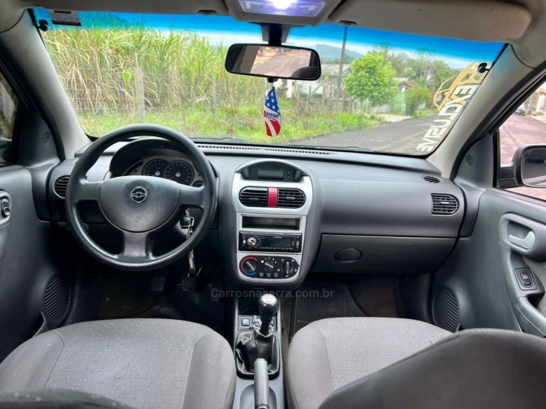 CHEVROLET - CORSA - 2009/2009 - Preta - R$ 29.900,00