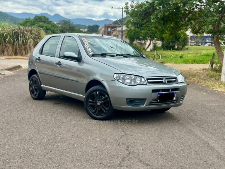 FIAT - PALIO - 2011/2011 - Várias - R$ 31.900,00
