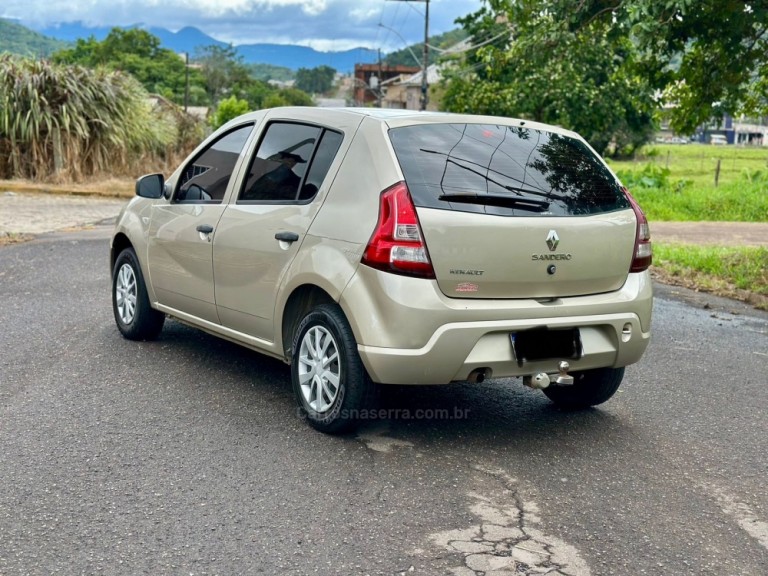 RENAULT - SANDERO - 2012/2012 - Bronze - R$ 26.900,00